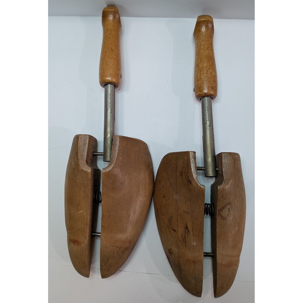 Rochester Shoe Tree Co Shoe Stretchers Mens Size 4 Brown Good Vintage Wood Pair